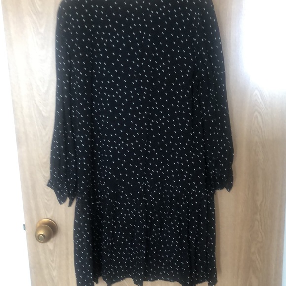 Cute polka dot Gap dress FiNAL PRICE - Picture 2 of 7